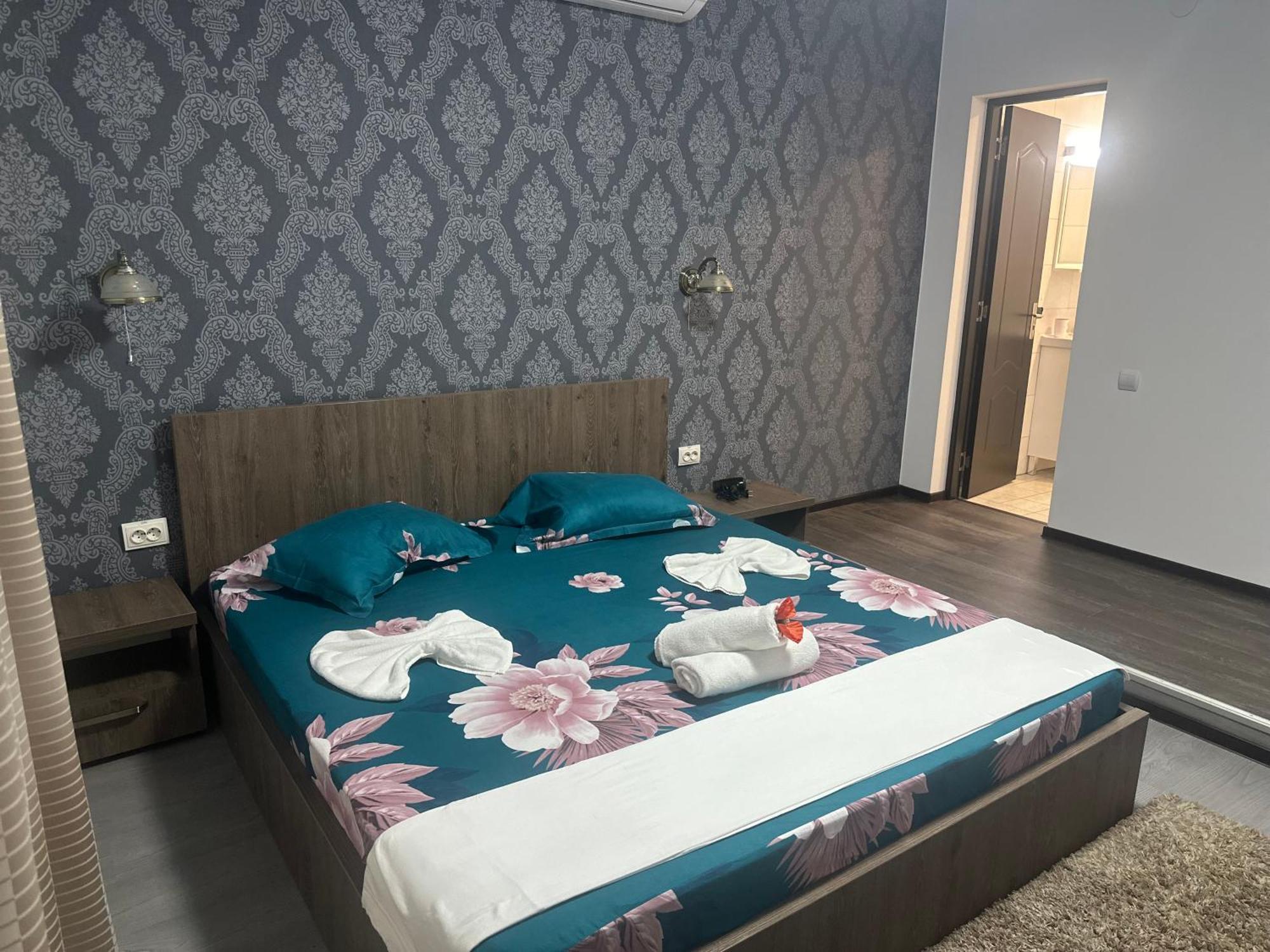 Casa Clau Hotel Orşova Екстериор снимка