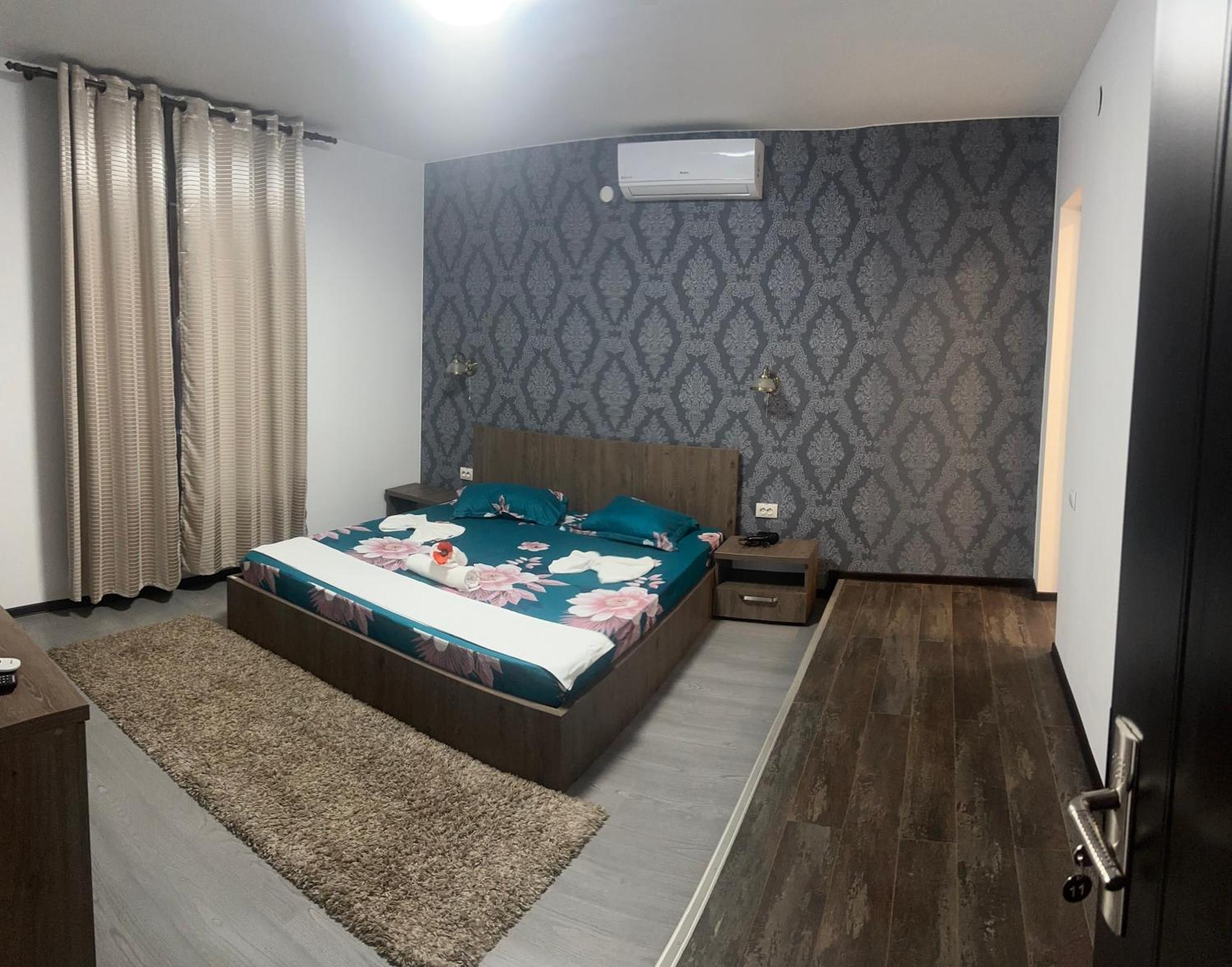 Casa Clau Hotel Orşova Екстериор снимка